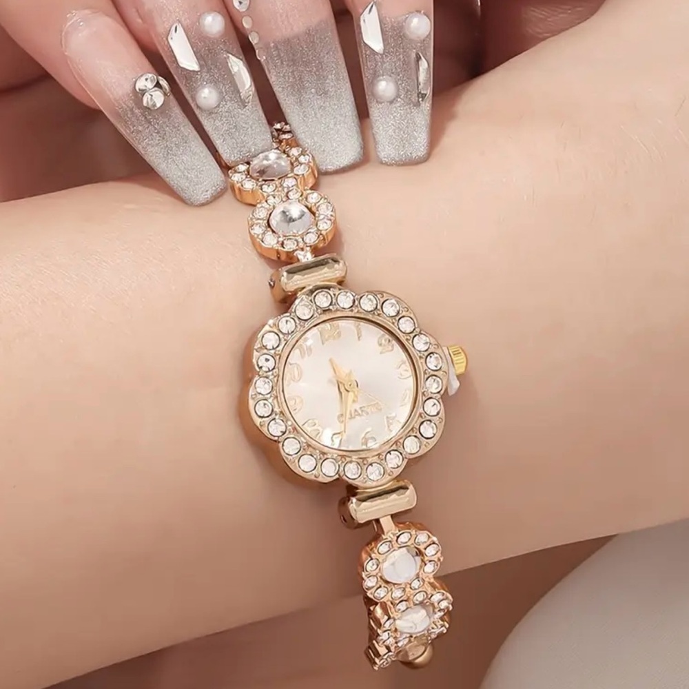New! Elegant Women's Crystal Adjustable Chain Quartz Watch
